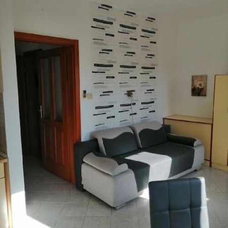 Abban Durmolj Apartman Gyula Exterior foto